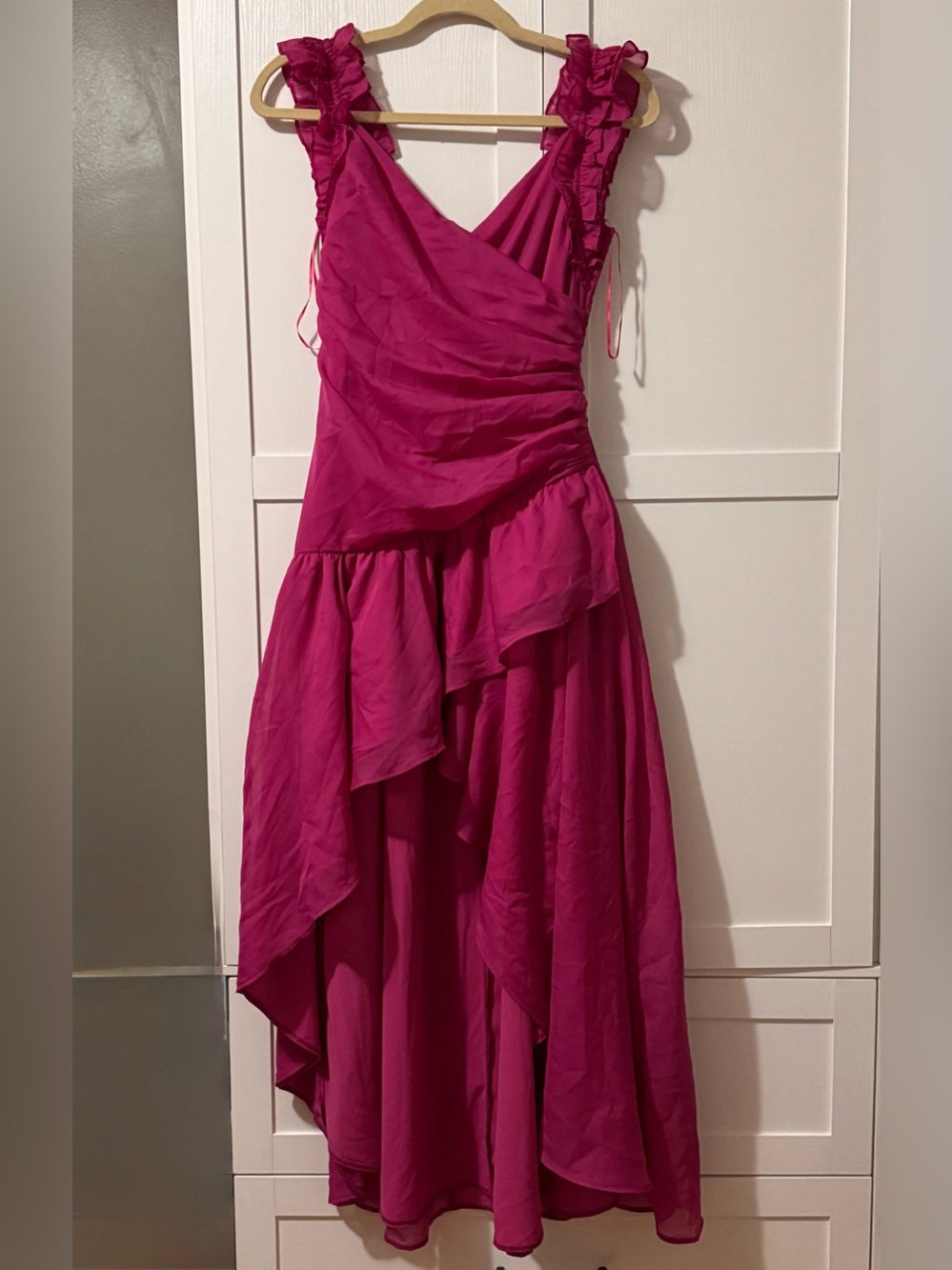 SOLD❣️Abercrombie & Fitch Magenta High Low Ruffle Maxi Dress